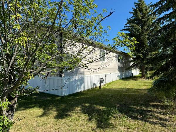 Peace River, AB T8S 1W6,7909 97 AVE