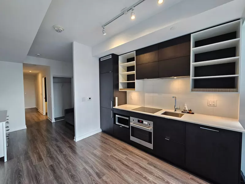 20 Edward ST #818, Toronto C01, ON M5G 0C5