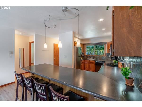 Portland, OR 97221,5005 SW MITCHELL ST #10