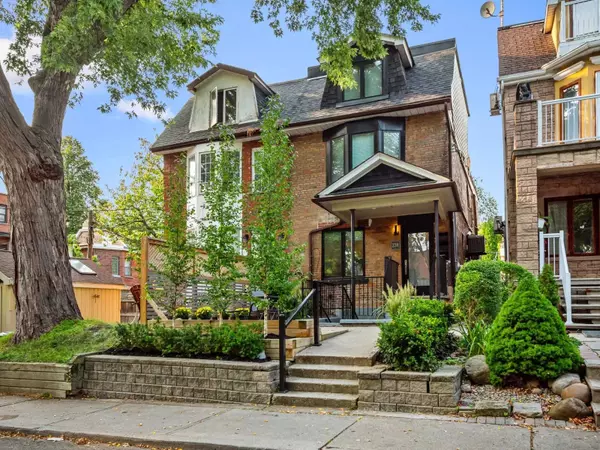 238 Garden AVE, Toronto W01, ON M6R 1J1