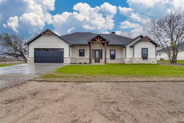 268 Stacks Road,  Ennis,  TX 75119