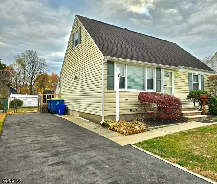 720 Boesel Ave, Manville Boro, NJ 08835