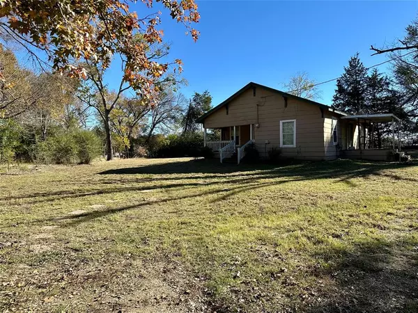 1055 VZ County Road 2106, Canton, TX 75103