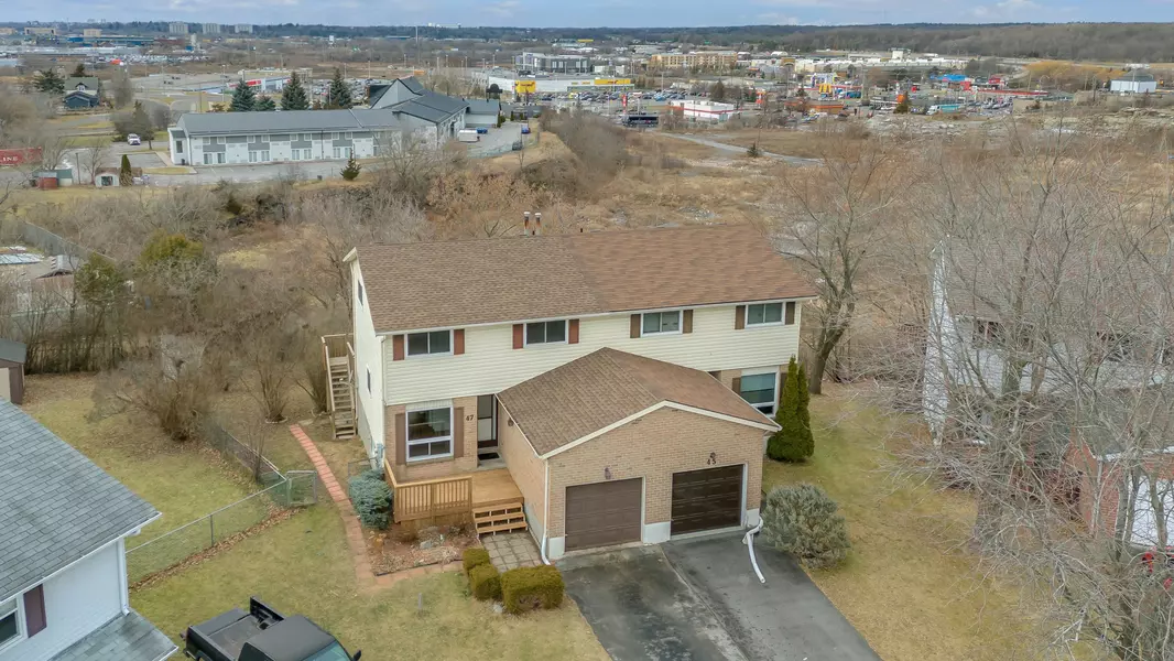 47 Trillium CT, Kingston, ON K7K 6W9