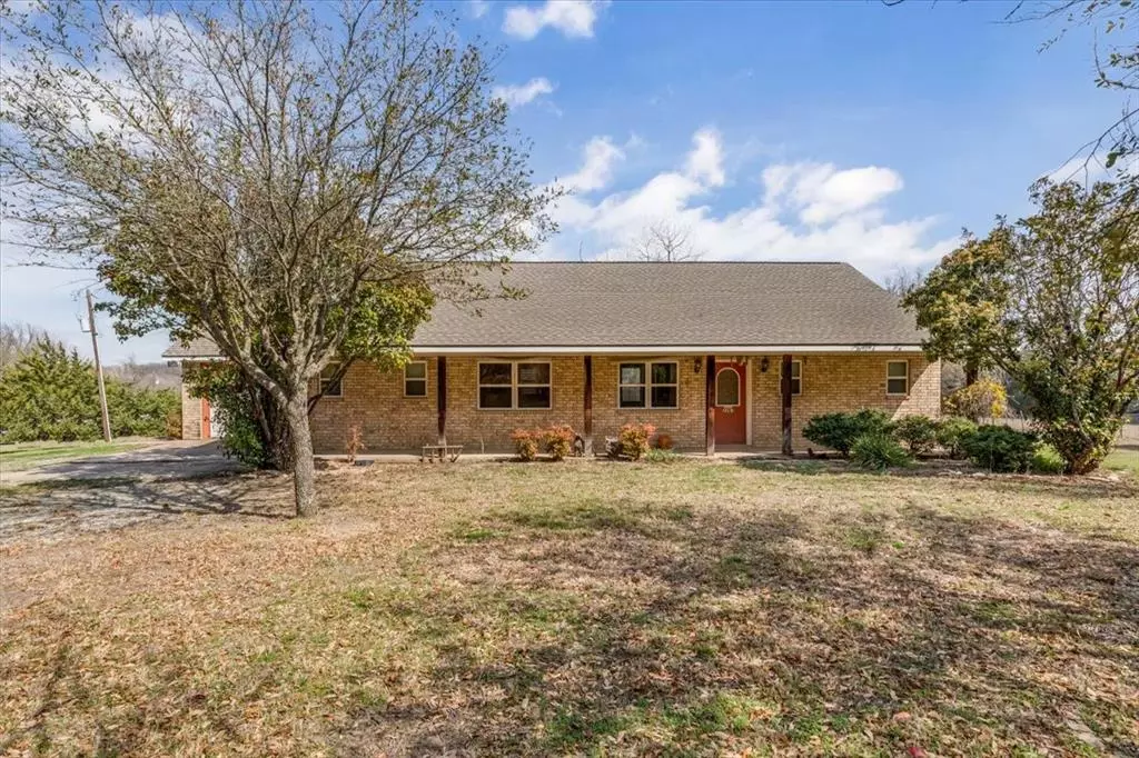 Bonham, TX 75418,2267 County Road 3025