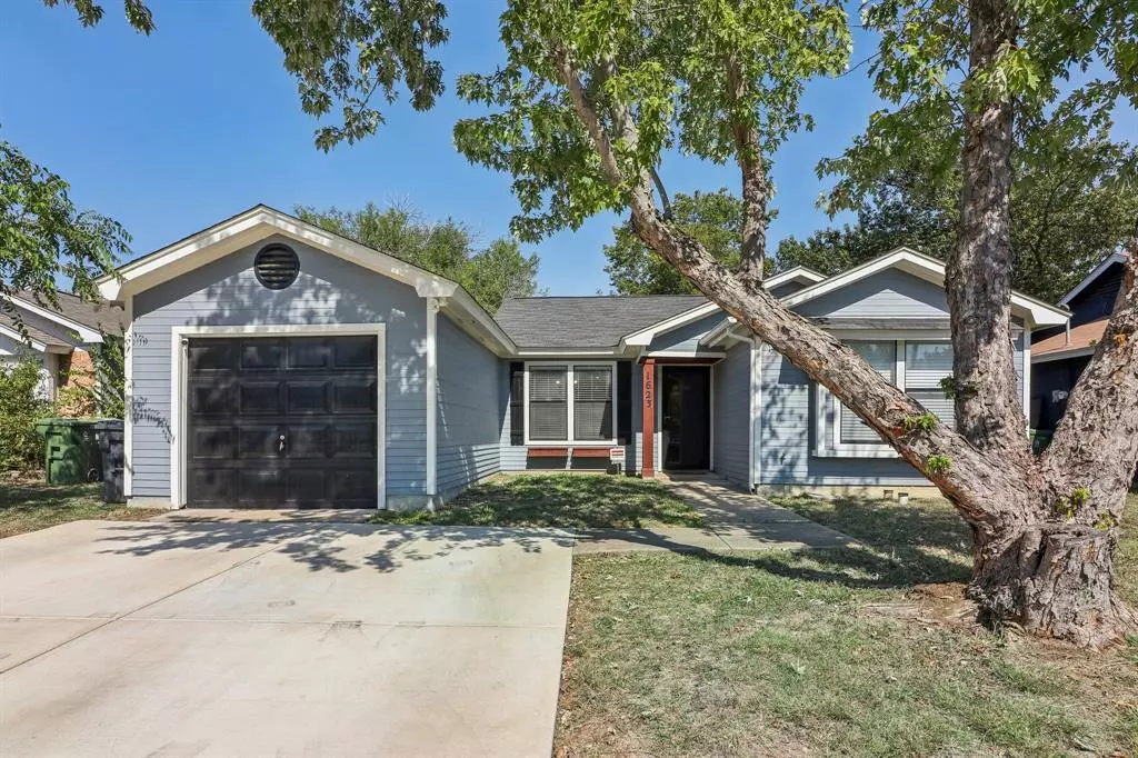 Arlington, TX 76018,1623 Gentle Wind Drive