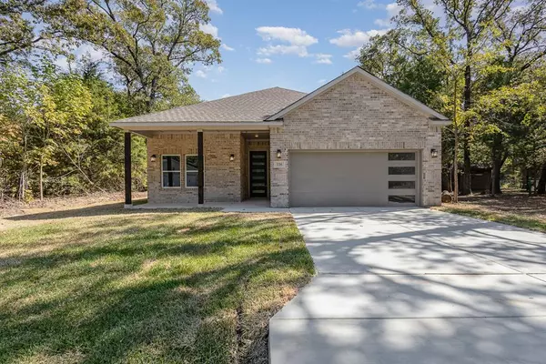 Trinidad, TX 75163,116 Oakwood Drive