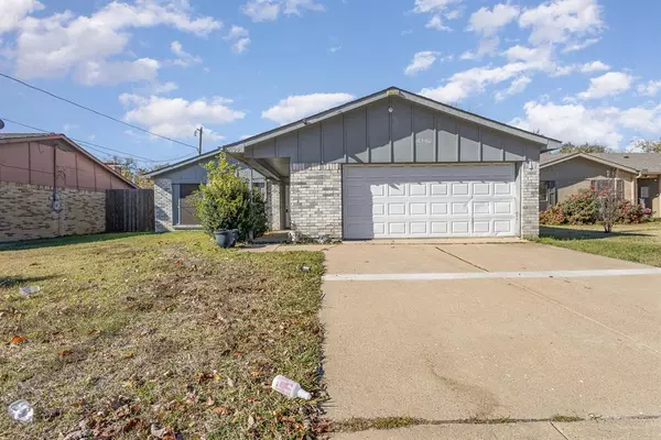 Arlington, TX 76006,2106 Bear Creek Lane