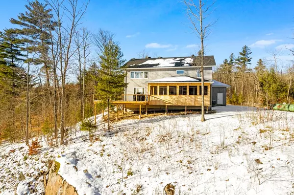 Greater Madawaska, ON K0J 1H0,1074 BARRETT CHUTE RD