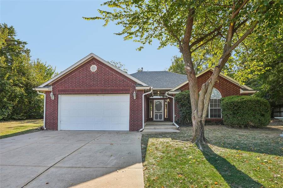 4605 Forest Hills Drive, Noble, OK 73068