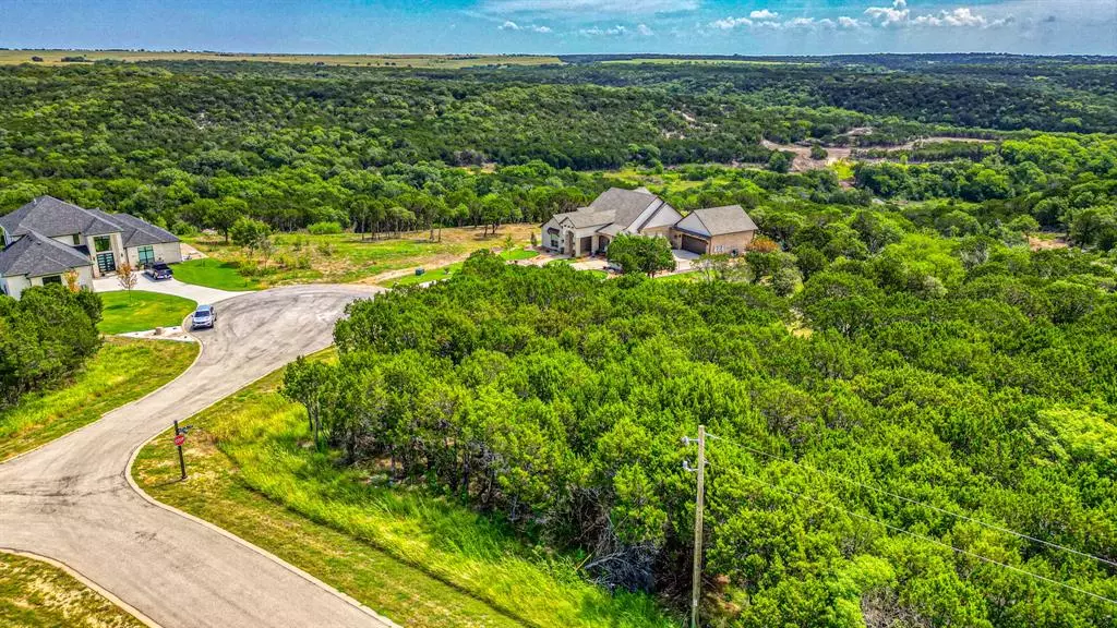 8200 E Dalmahoy Court, Cleburne, TX 76033