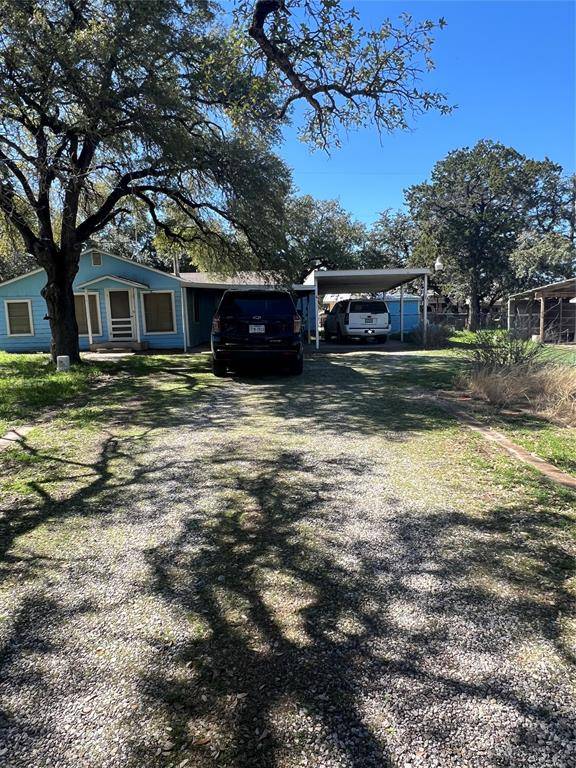 Clifton, TX 76634,143 County Road 1704