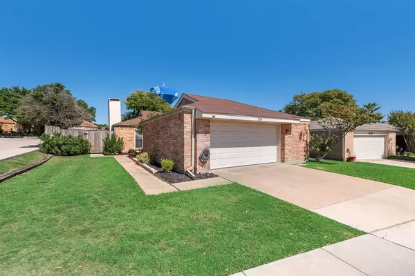 Carrollton, TX 75006,2224 Jamestown Lane