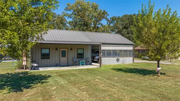 Grand Saline, TX 75140,225 VZ County Road 1833