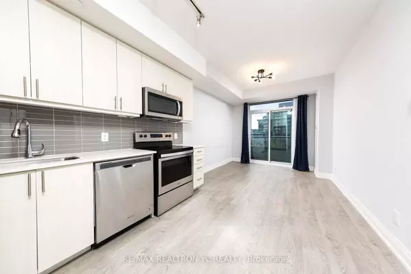 Toronto C15, ON M2K 1B4,591 Sheppard AVE E #812