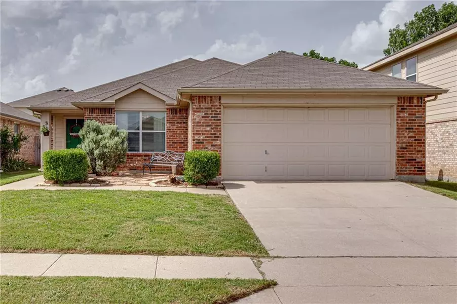 2129 Franks Street, Fort Worth, TX 76177