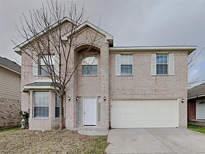 8212 Dynasty Drive, Fort Worth, TX 76123