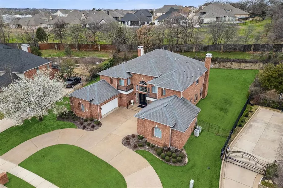 820 Deer Hollow Boulevard, Southlake, TX 76092