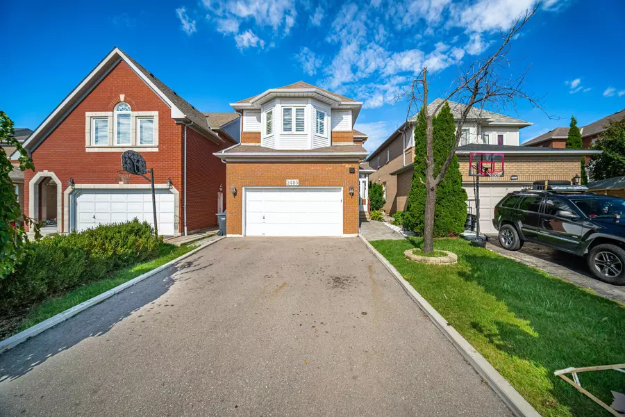 2485 Strathmore CRES, Mississauga, ON L5M 5K9