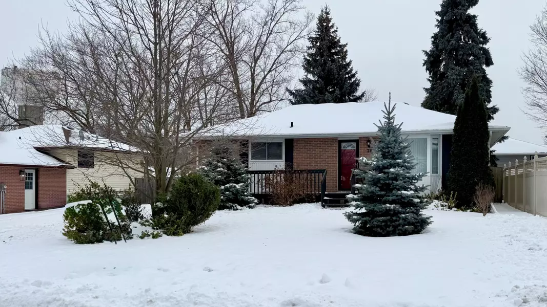 29 Cory CRES, Quinte West, ON K8V 5W7