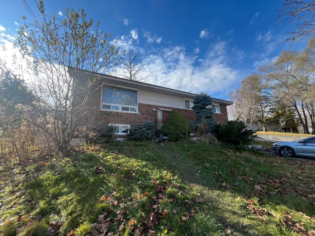 Hastings, ON K8P 1Z4,86 WALLBRIDGE CRES