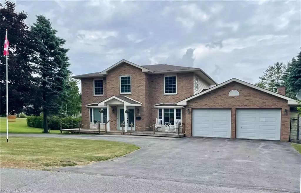 Greater Napanee, ON K7R 3A1,18 RIVERVIEW DR