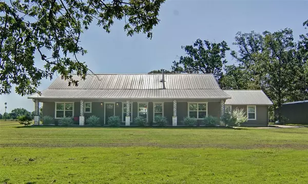 336 Rs County Road 3346, Emory, TX 75440