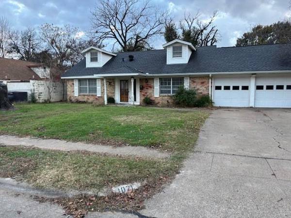 1021 Walnut Street, Irving, TX 75060