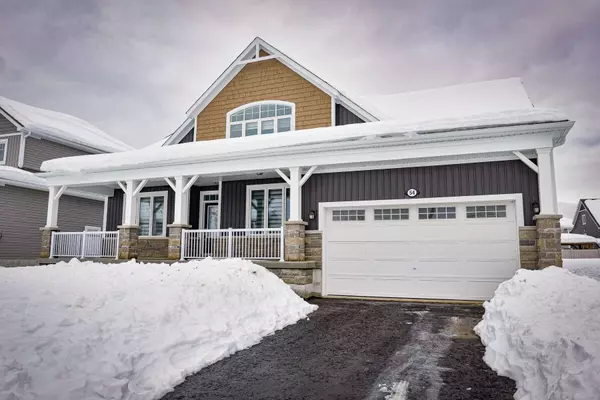 54 Dyer CRES #Upper, Bracebridge, ON P1L 0N4