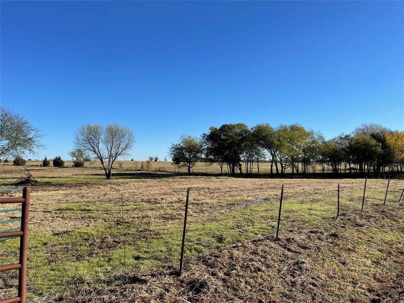 872 Heritage Road, Gordonville, TX 76245