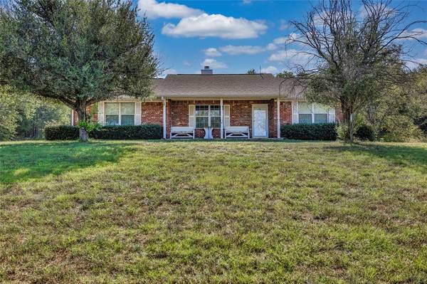 639 County Road 174, Gainesville, TX 76240