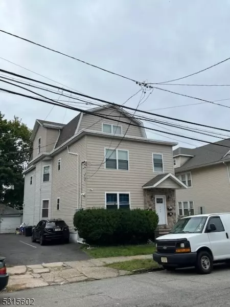 340 17th Ave, Paterson City, NJ 07504