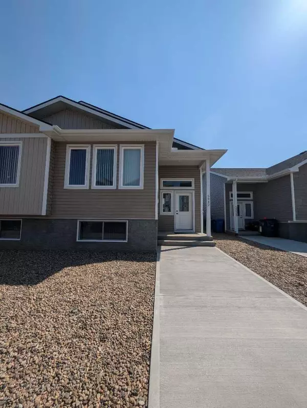 Medicine Hat, AB T1B 0G4,5354 Southlands DR Southeast