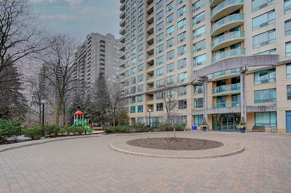 Toronto C14, ON M2N 6W1,238 Doris AVE #303