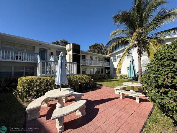 644 Durham W  #644, Deerfield Beach, FL 33442