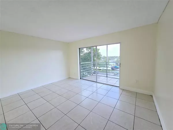 Lauderhill, FL 33313,2800 NW 56th Ave  #A-401