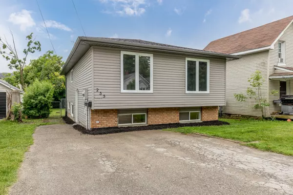 235 Clayborne PL, Orillia, ON L3V 1M6