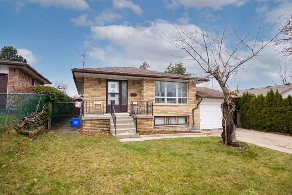 6 Glenmurray CT S, Hamilton, ON L8K 5Y4