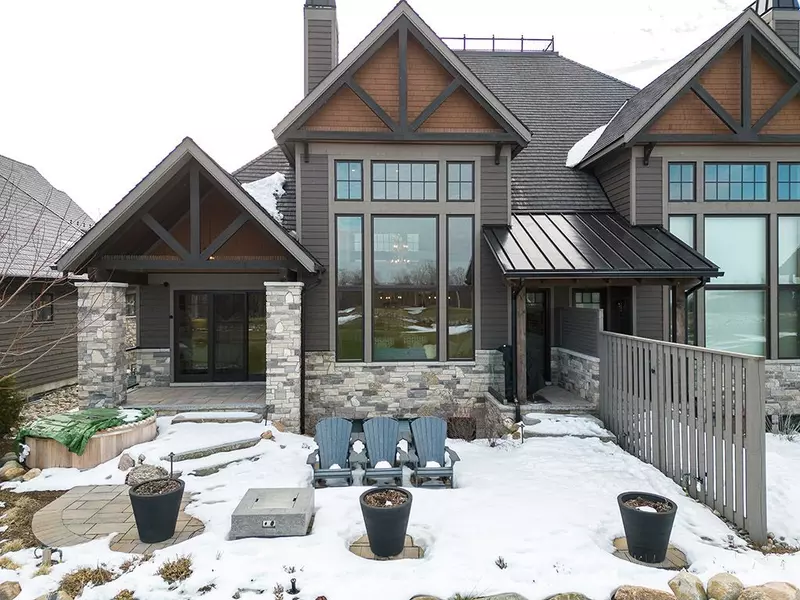 129 GEORGIAN BAY LN, Blue Mountains, ON N0H 1J0