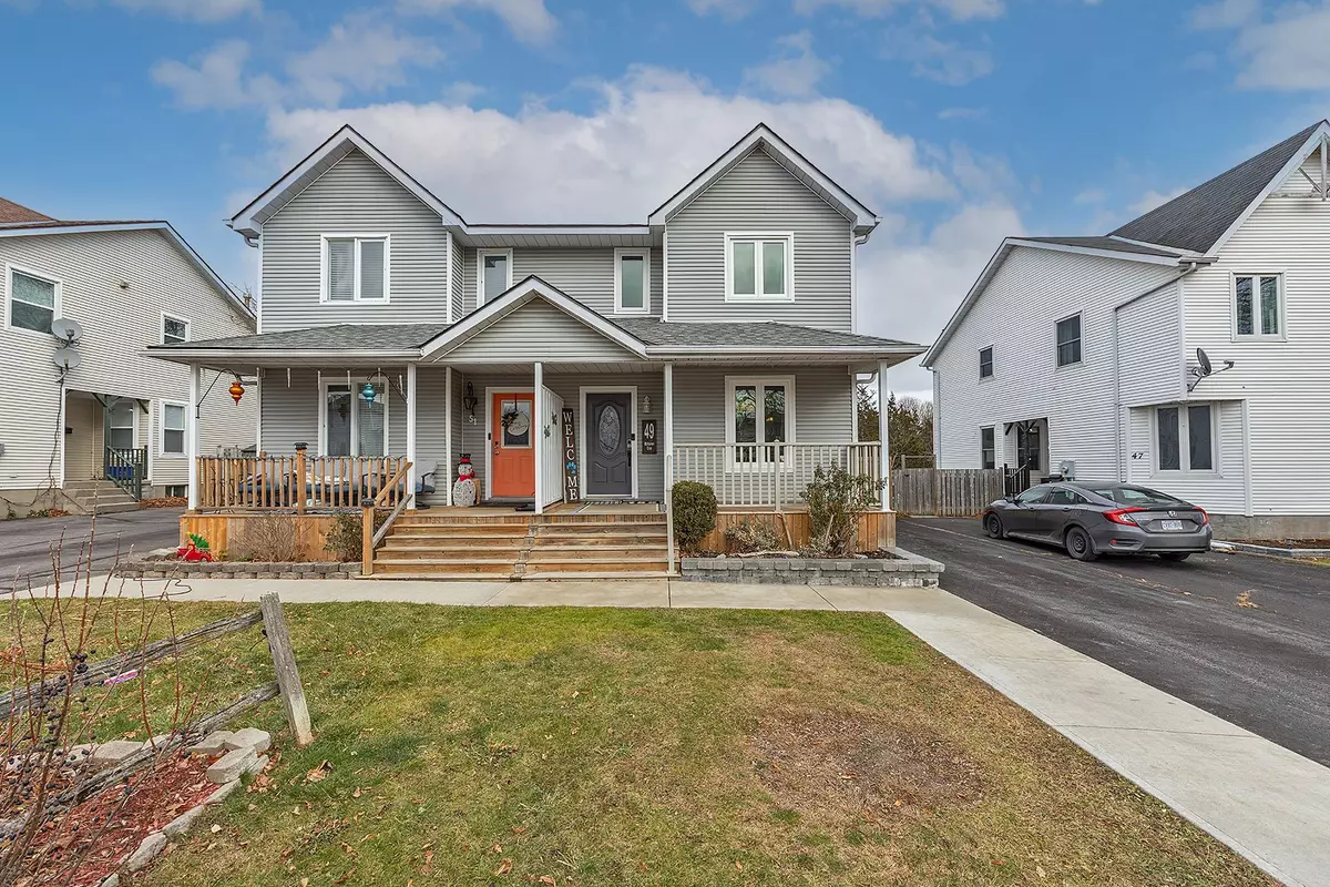 Loyalist, ON K7N 1Y3,49 McKeown CRES