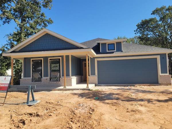 400 Peace Lily Way,  Tolar,  TX 76476