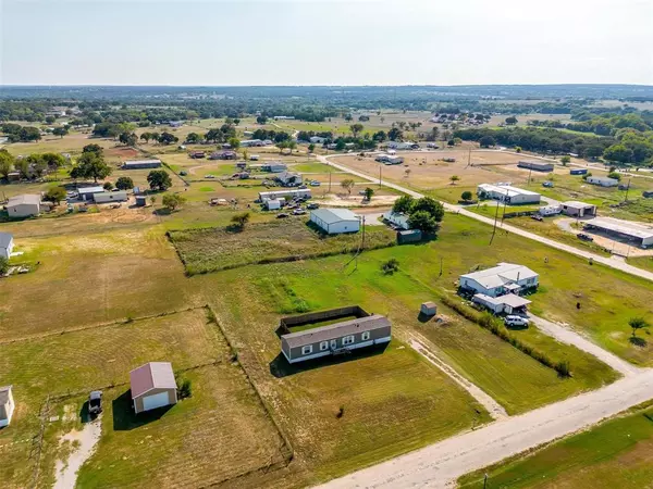 Poolville, TX 76487,105 Salt Grass Circle