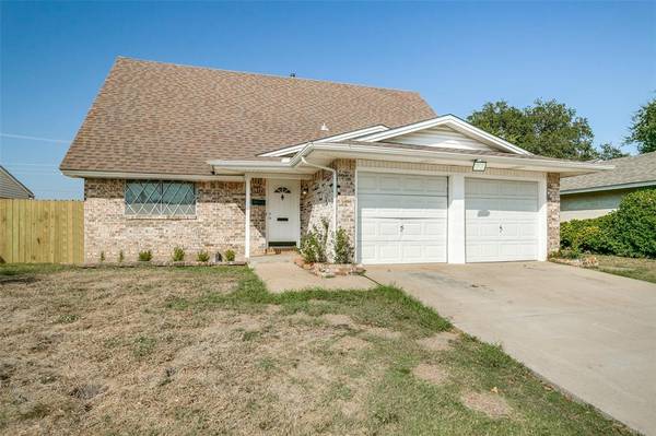 1917 E Crosby Road, Carrollton, TX 75006