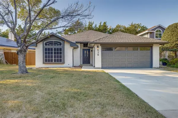 418 Windhurst Drive, Grand Prairie, TX 75052