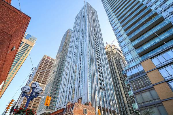 1 Yorkville AVE #2802, Toronto C02, ON M4W 0B1