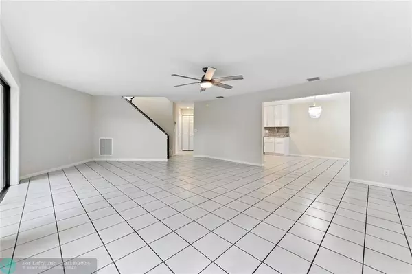 Royal Palm Beach, FL 33411,111 Weybridge Cir  #B