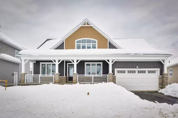 Muskoka, ON P1L 0N4,54 Dyer CRES #Upper