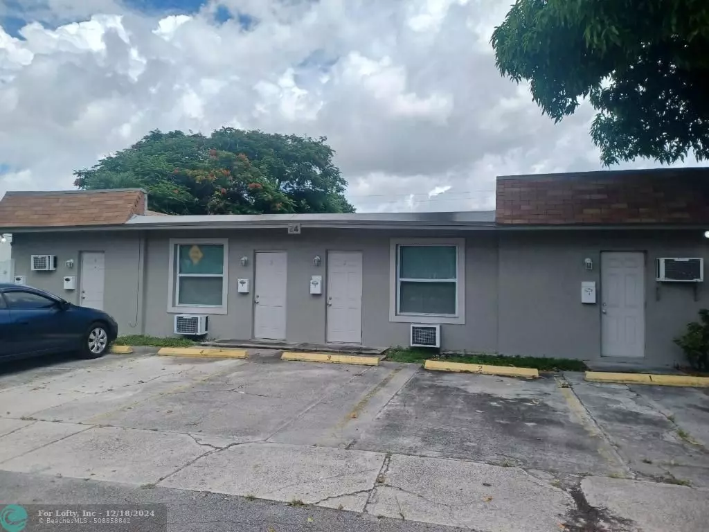 Dania Beach, FL 33004,24 SW 13th St