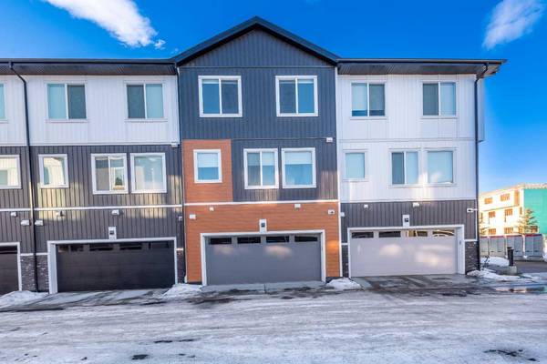 Chestermere, AB T1X 2X9,280 Chelsea Road #305