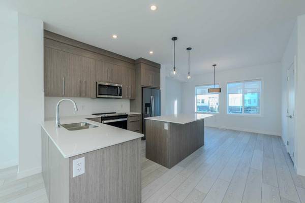 Chestermere, AB T1X 2X9,280 Chelsea Road #305